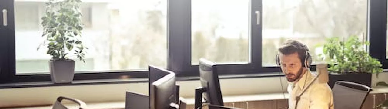 Penerapan-strategi-Customer-Relationship