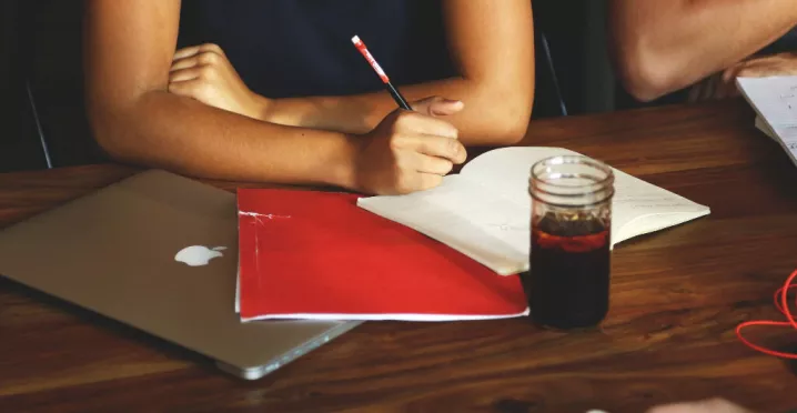 7-Ide-Acara-Bonding-Karyawan