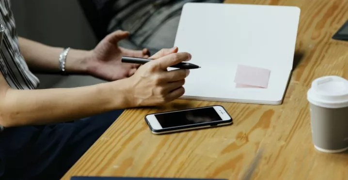 Apa-itu-Notulen-Kenali-4-Manfaat-Notulen-Rapat