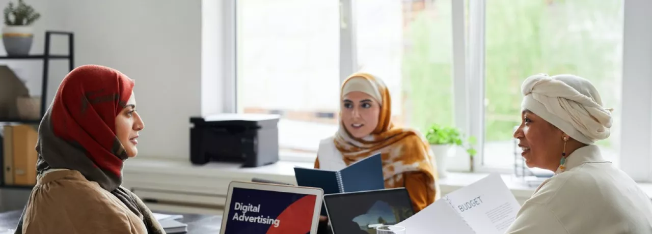 menghargai usaha orang lain