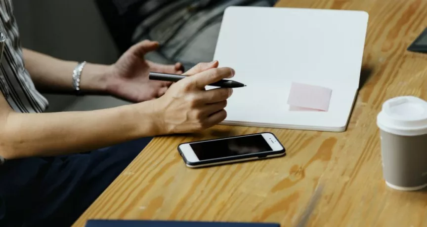 Apa-itu-Notulen-Kenali-4-Manfaat-Notulen-Rapat