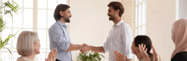 Memberikan Motivasi dan Penghargaan Kepada Karyawan